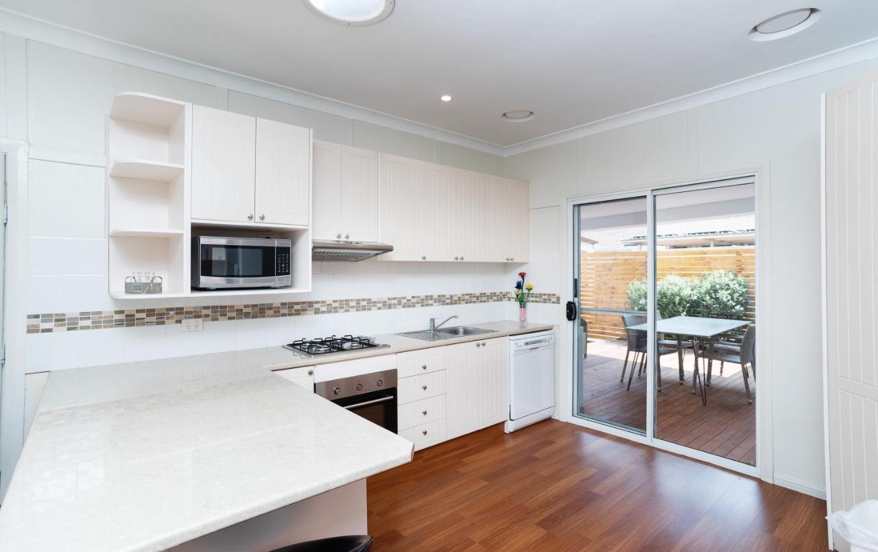 كوينبيان Canberra Ave Villas المظهر الخارجي الصورة